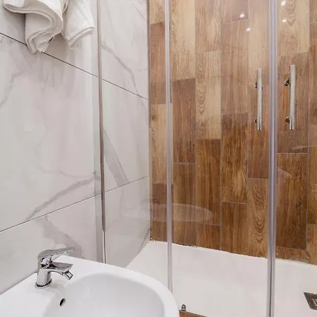 فندق مبيت وإفطار Plaza بومبيي