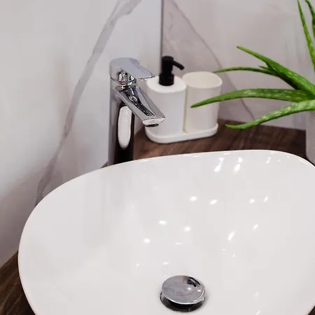 Plaza 4* بومبيي