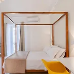 Bed & Breakfast Plaza