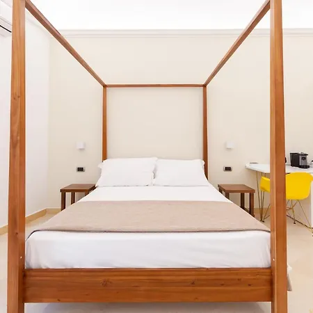 Plaza Bed and breakfast