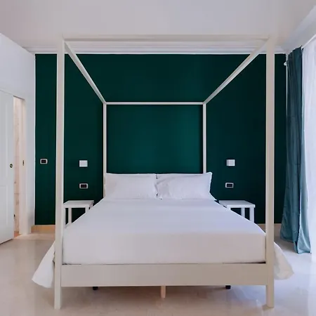 Plaza 4* Pompei