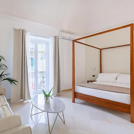 Plaza Bed and breakfast