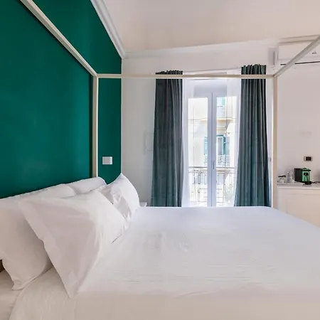 Plaza 4* Pompei