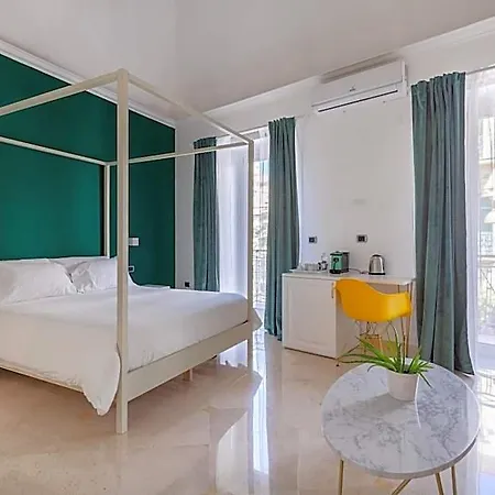 Bed & Breakfast Plaza