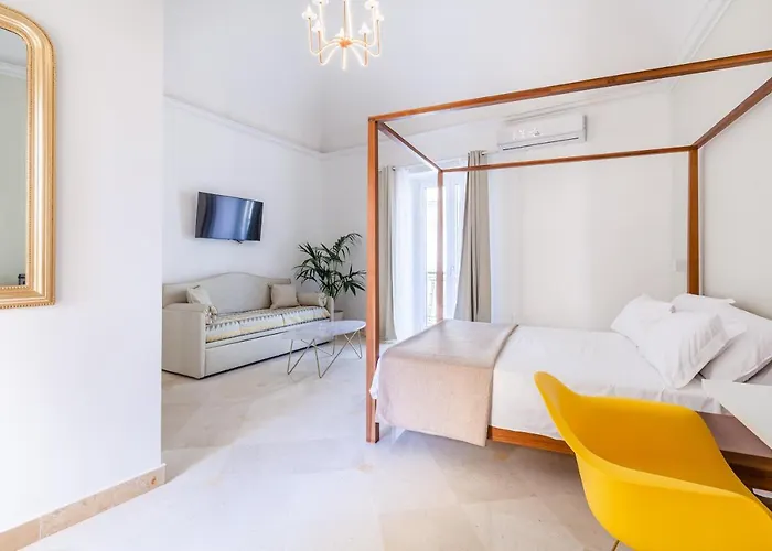 Bed & Breakfast Plaza 4*