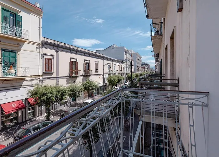 Plaza Bed and Breakfast 4*